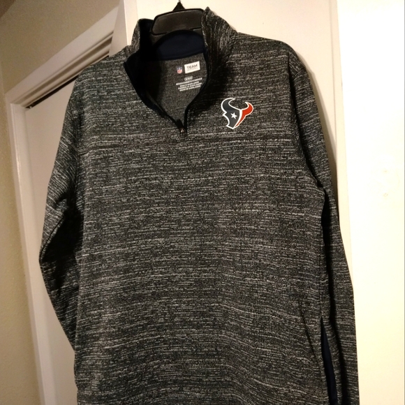 Shirt - Picture 1 of 4